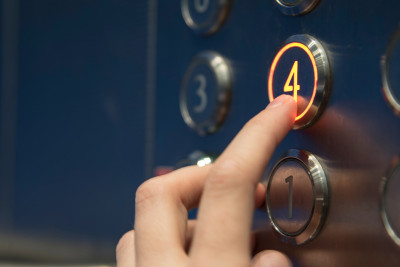 Bakıda liftin mühərriki oğurlanıb