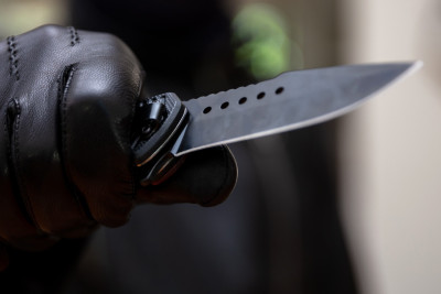 Nərimanov rayonunda gənc oğlan qardaşı tərəfindən bıçaqlandı