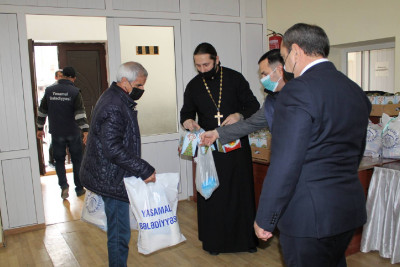 Yasamal rayonunda aztəminatlı ailələrə yardım edilib