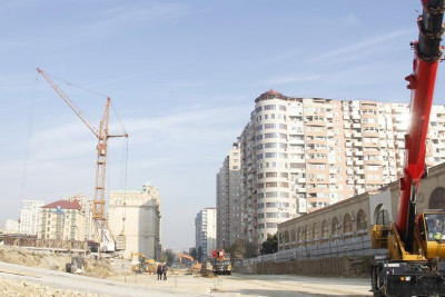 Bakıda Cəlil Məmmədquluzadə küçəsində metro stansiyası inşa olunur
