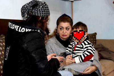 Polis bölməsinə atılan iki yaşlı körpənin anası azyaşlı qız olub