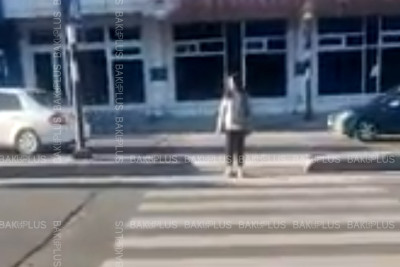 Ya bir yol tap, ya bir yol aç, ya da yoldan çəkil: piyadaların yollarını bağlayan sürücülər