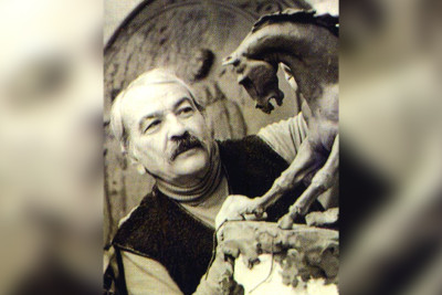 Bu gün Azərbaycanın ilk ali təhsilli peşəkar heykəltəraşının doğum günüdür