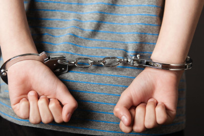 Bakıda 3 mağazadan oğurluq edənlər tutulublar