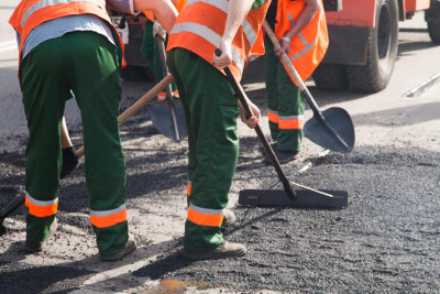 Bakıda 8 Noyabr prospektdəki təmirin bitəcəyi vaxtla bağlı açıqlama verilib