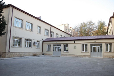 Bakıda daha iki məktəb əyanə tədrisə qayıdıb