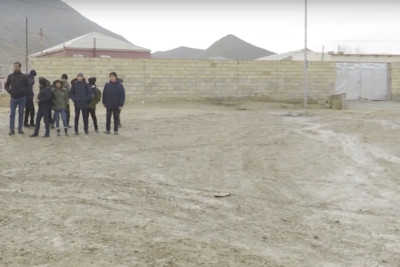Qaradağ: Korgöz və Qızılqaya qəsəbələrində yollar baxımsız vəziyyətdədir