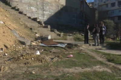 Xətai rayonunda bina sakinləri əkilmiş bağın əvəzinə yeni binanın tikiləcəyindən narahatdırlar