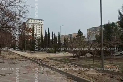 Nizami rayonunda piyada səkiləri təmir olunur