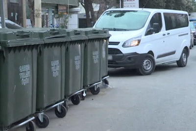 Bakıda zibil qutuları avtobus zolaqlarında və məktəblərin girişlərində quraşdırılır