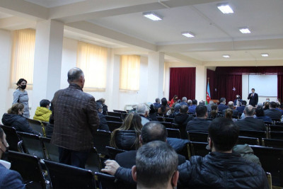 Yasamal RİH başçısı sakinlərin təklif və sorğularını dinləyib