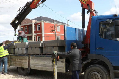 Suraxanı rayonunda yenidənqurma işləri aparılır
