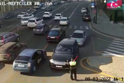 Bakıda qaydaları kobud şəkildə pozan “Range Rover” sürücüsü cərimələnib