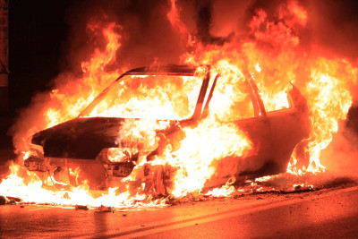 Xətai: 600 kv.m sahəsi olan avtoservisdə yanğın baş verib