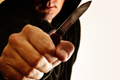 Xəzər: Binə qəsəbəsində 17 yaşlı oğlan bıçaqlanıb