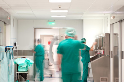 Xəzər rayonunda avtoqəza baş verib