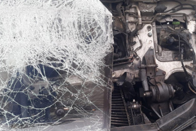 Bakıda betonqarışdıran maşın aşıb