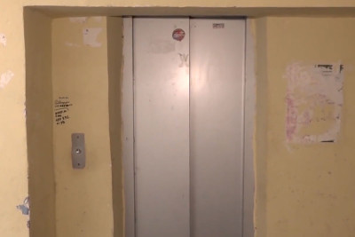 Əhmədli qəsəbəsində 9 mərtəbəli binada 4 həftədən çoxdur ki lift işləmir