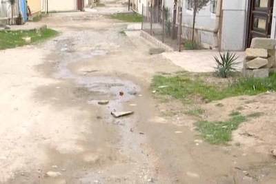 Sabunçu rayonunda kanalizasiya şəbəkəsini quyular əvəz edir