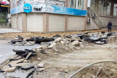 Yasamal rayonunda növbəti küçənin təmirinə başlanılıb