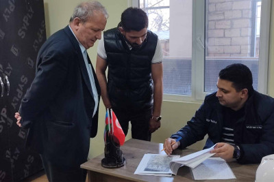 Xətai rayonunda tikintidə təhlükəli qüllə kranı aşkar edilib