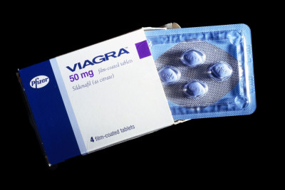 “Viagra” qəbul edən 66 yaşlı kişi ürəktutmasından dünyasını dəyişib