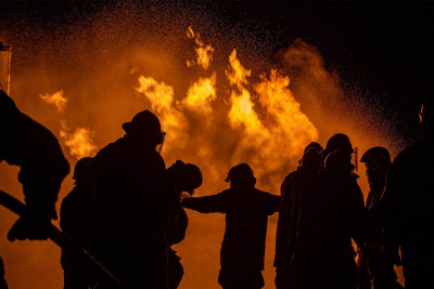 Xəzər rayonunda 50 kv.m sahəsi olan tikili yanıb