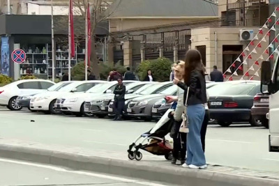 Yasamal rayonunda yollarda panduslar mövcud deyil: sakinlər şikayət edirlər