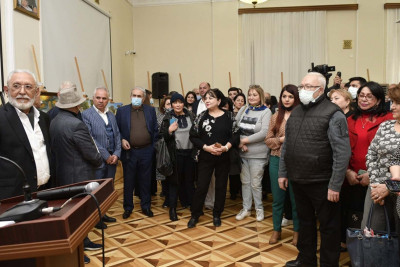 Tarix Muzeyində rəssam Rauf Canıbəyovun 57 əsəri nümayiş etdirilir