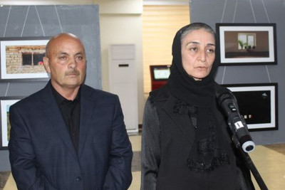 Bakı Slavyan Universitetində şəhid məzun Elnur Allahverdizadənin fotosərgisi açılıb