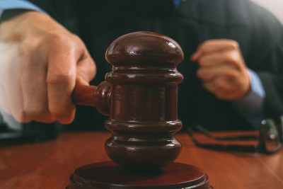 Bakıda 1 milyon 400 min manat pul oğurlayan şəxs həbs olunub