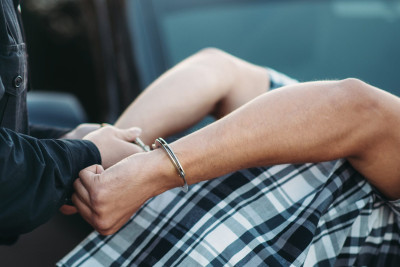 Xəzər rayonunda avtomobil oğurlayan 2 paytaxt sakini saxlanılıb