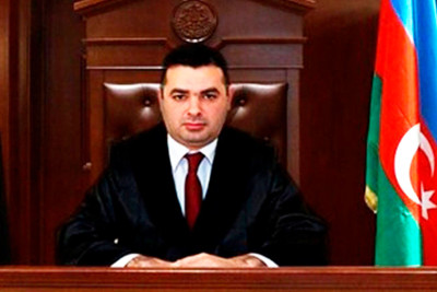 Həyat yoldaşını öldürən hakimin cəzası yumşaldılıb