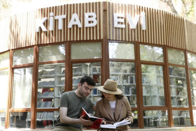 Paytaxt universitetlərindən birində Kitab Evi açılıb