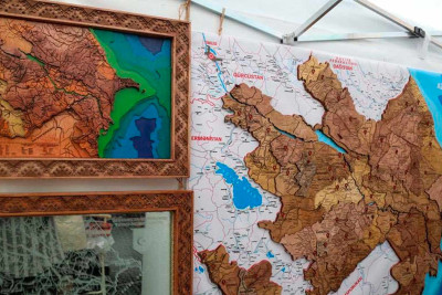 İçərişəhərdə “Sahibkarlar Günü”nə həsr olunmuş yarmarka keçirilir