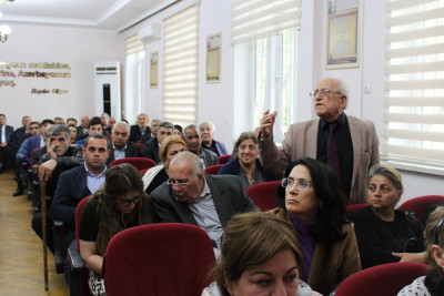 Yasamal RİH başçısı sakinlərin təklif və sorğularını dinləyib