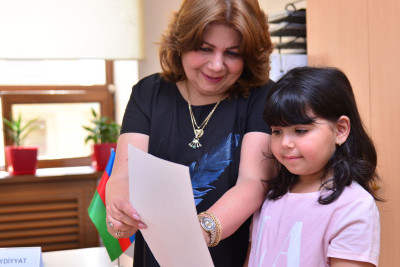 1-ci sinfə qeydiyyat davam edir: artıq 40.000-dən çox uşaq qeydiyyatdan keçib