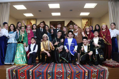 Bakıda şagird və tələbələrin iştirakı ilə xeyriyyə tamaşası nümayiş olunub