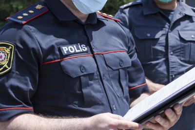 Yeniyetmələrə tütün və spirt tərkibli məhsulları satan şəxslər cəzalanıb