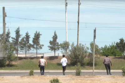 Sulutəpə sakinləri gecə saatlarında işıqsız və keçidsiz magistral yolu keçmək məcburiyyətində qalırlar