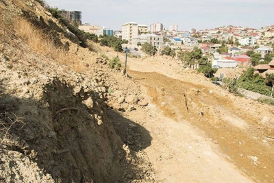 Badamdar qəsəbəsində intensivləşən sürüşmə sakinlərə bir çox problem yaradır