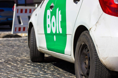 Kartla ödənişi qəbul etməyə etiraz edən “Bolt” taksi sürücüləri cərimələnəcək