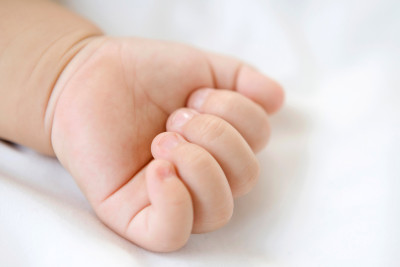 Xətai rayonunda ehtiyatsızlıq səbəbindən 2 yaşlı uşaq ölüb