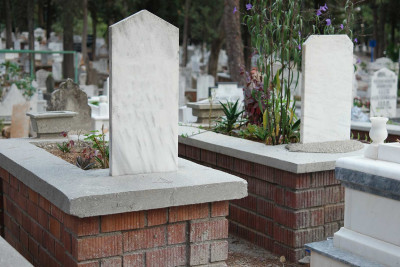 Xətai: qəbiristanlıqda yanğın olub