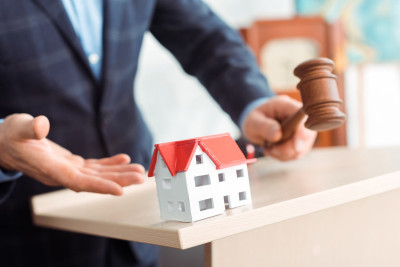 Bakının iki rayonunda yerləşən əmlaklar hərraca çıxarılır