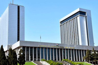 Milli Məclis aparatında müdir müavini vəzifəsindən azad olunub