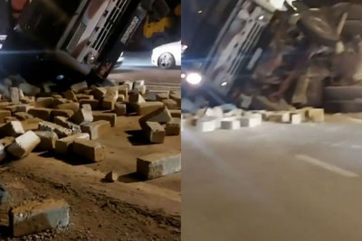 Binəqədi-Novxanı yolunda “KamAZ” aşıb