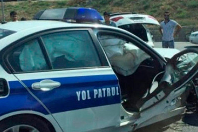Bakıda “Prius” YPX avtomobilə çırpılıb