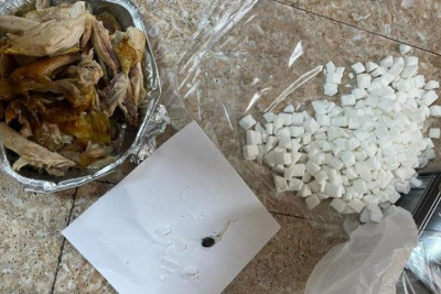 Bakıda oğul anası üçün həbsxanaya narkotik gətirib