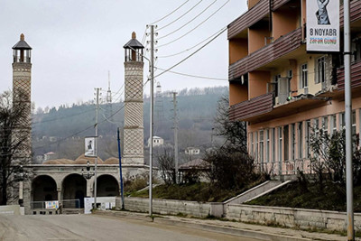 Bakıda Şuşaya səfər etmək istəyən bir qrup müəllim aldadılıb